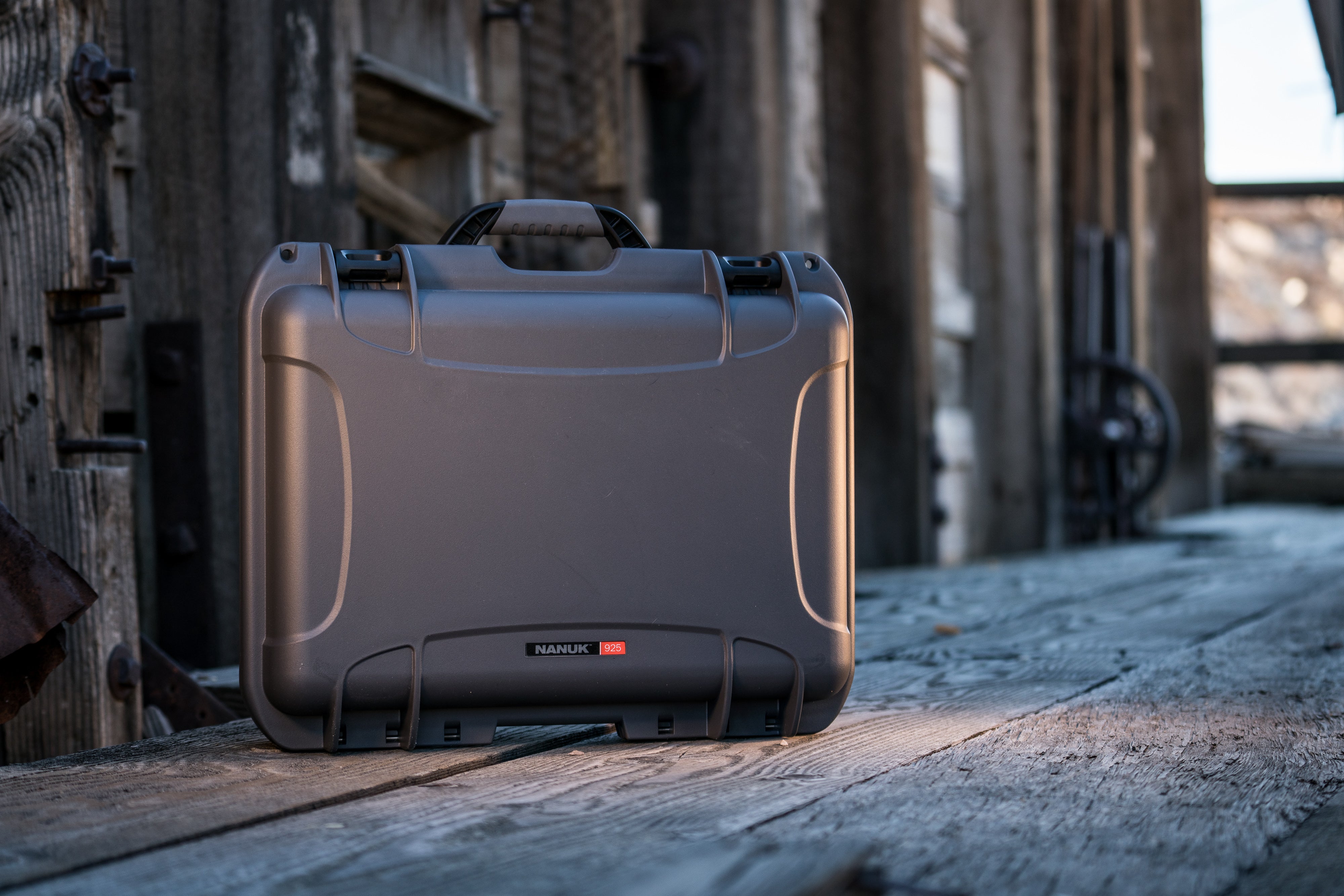 NANUK 925 - Noir / Vide pour DEA